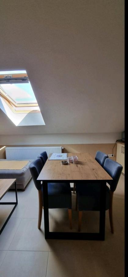 Apartman Avram Kotor Varos Ngoại thất bức ảnh