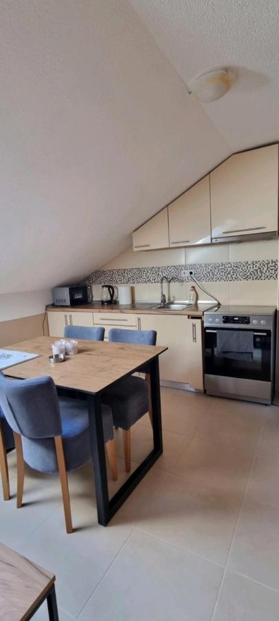 Apartman Avram Kotor Varos Ngoại thất bức ảnh